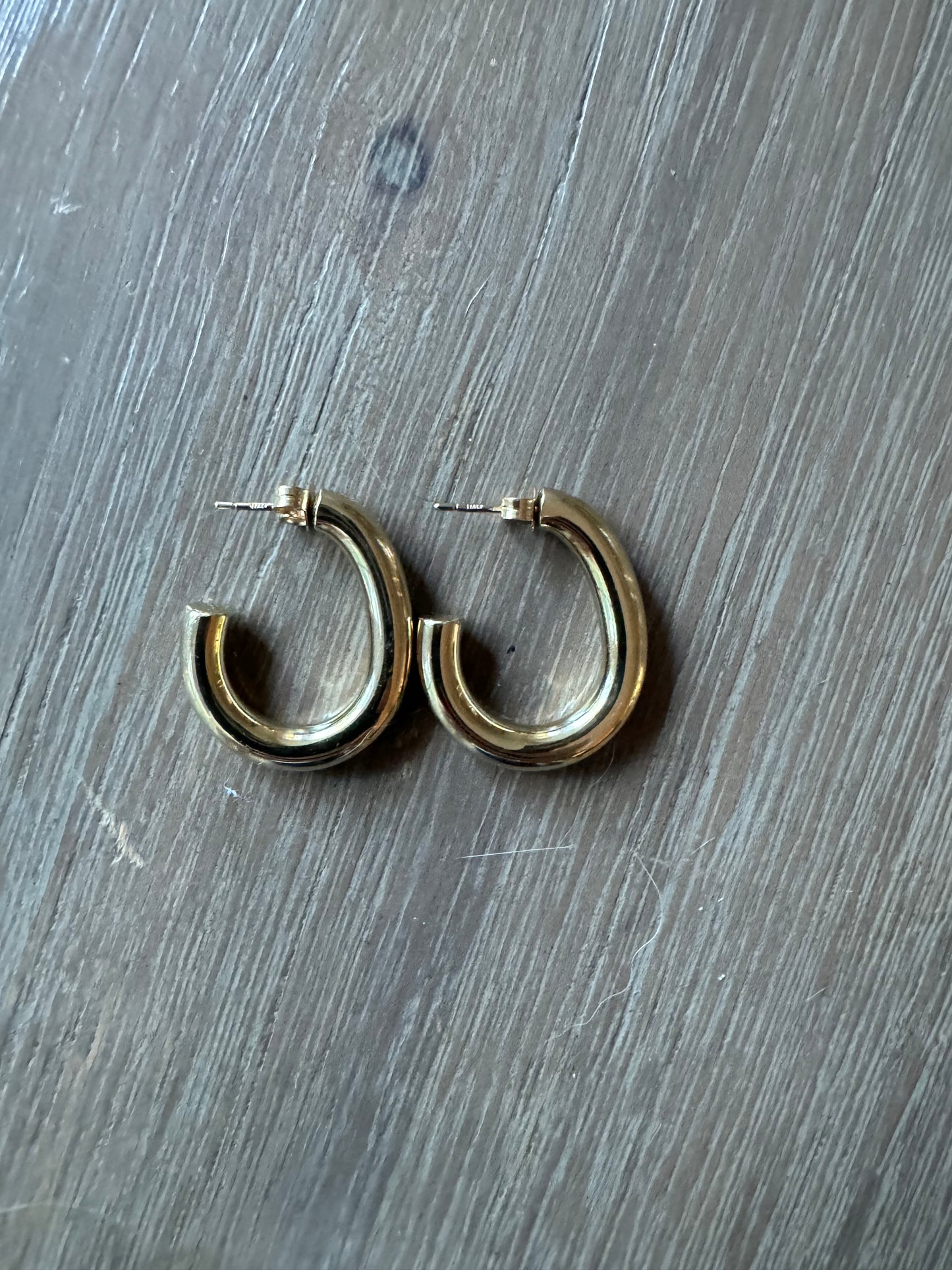 Swoopy "J" Hoops