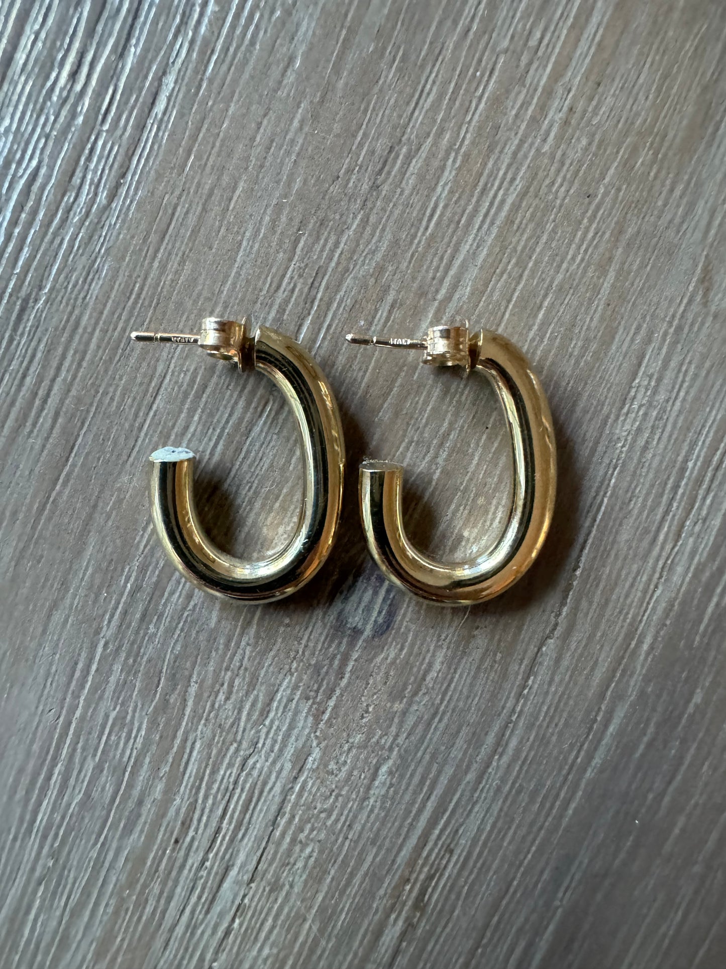 Swoopy "J" Hoops
