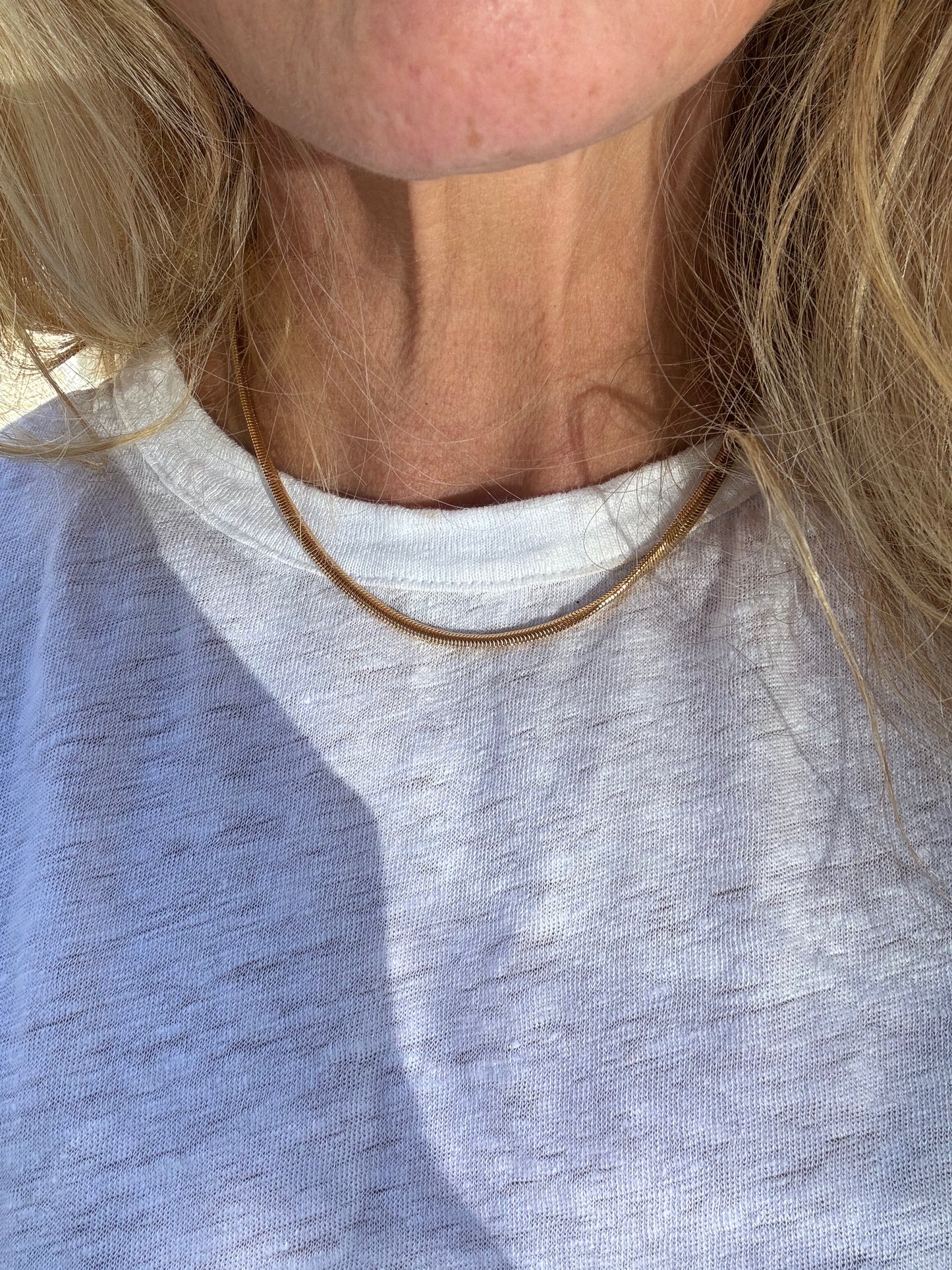 Rounded edge herringbone, small: gold filled