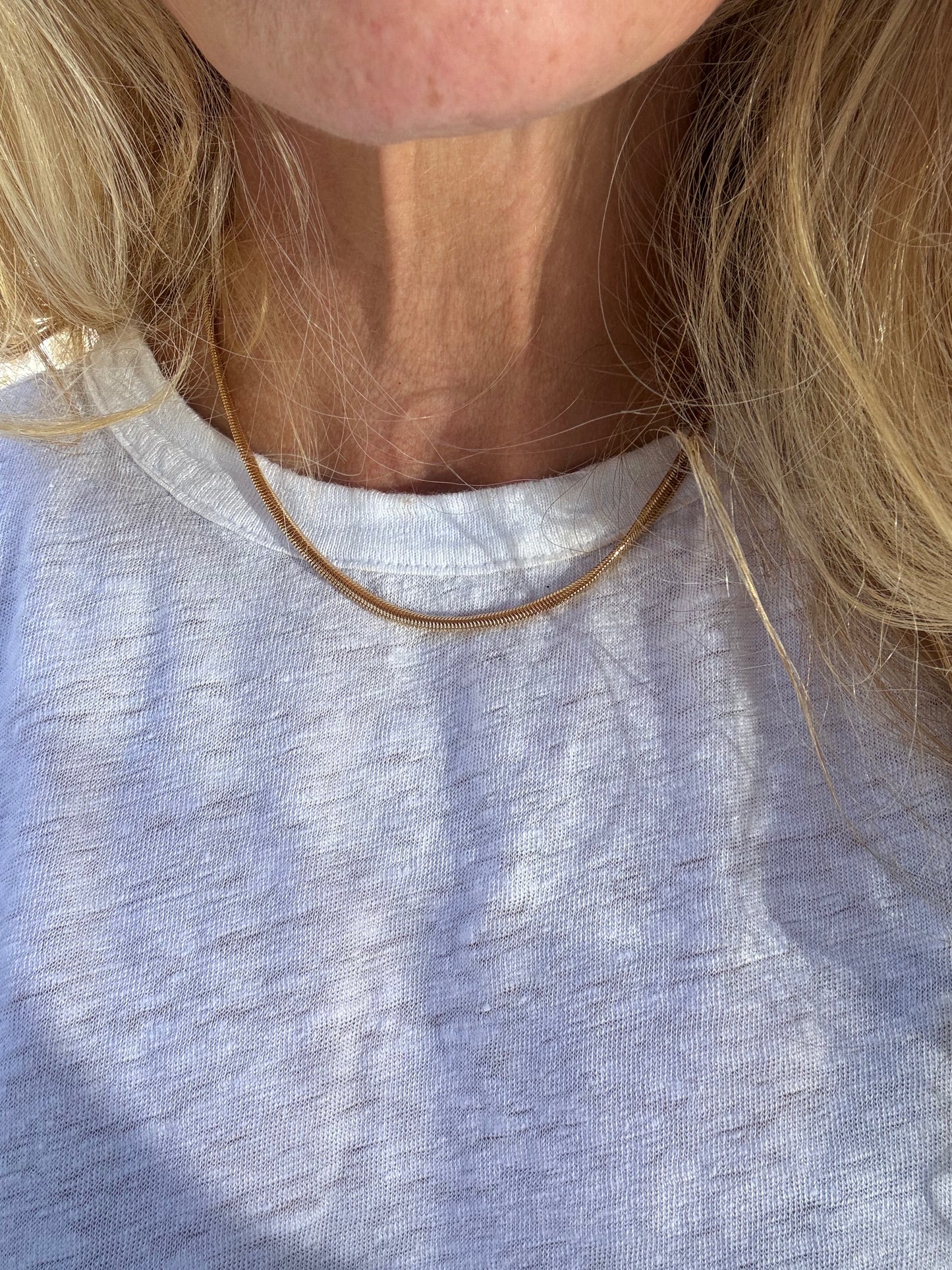 Rounded edge herringbone, small: gold filled