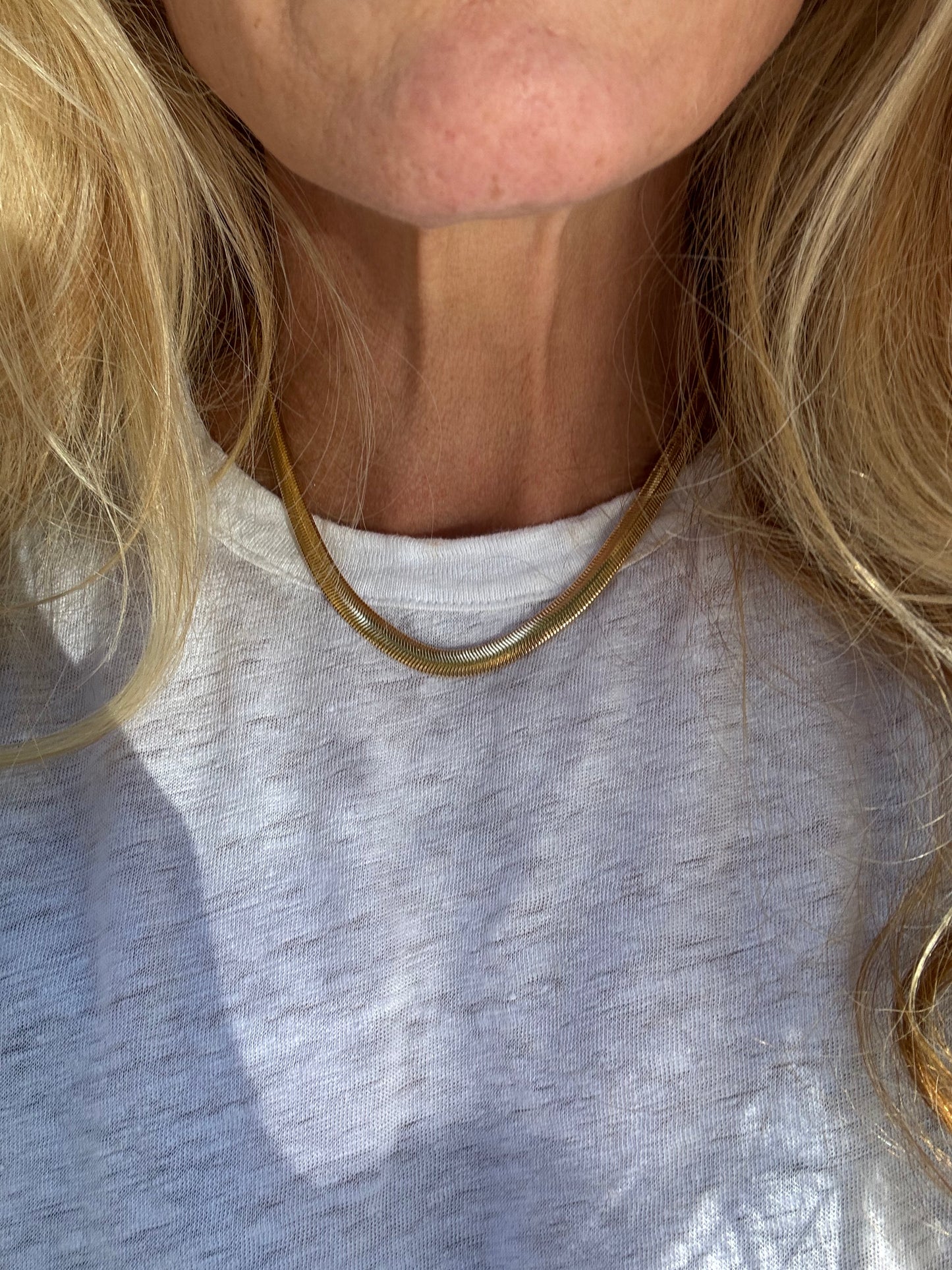 Rounded edge herringbone, large: gold filled